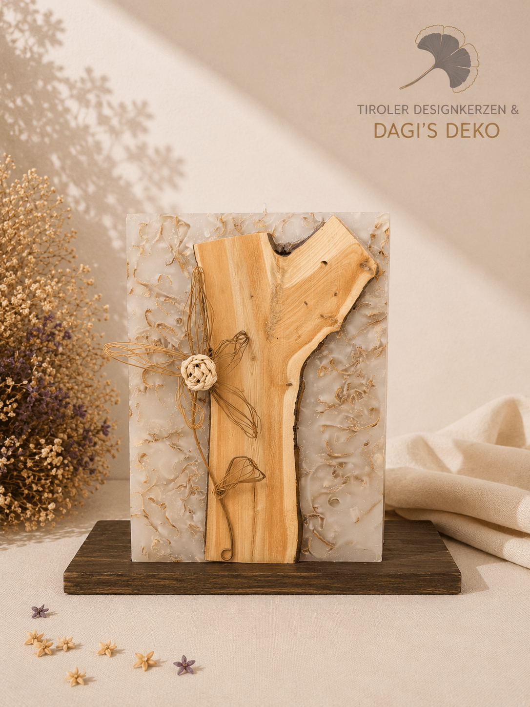 Hochzeitskerze mit Blume und Holz
