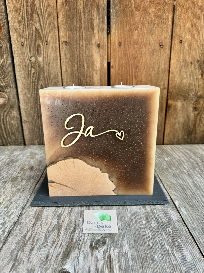 Hochzeitskerze mit eingegossenem Holz