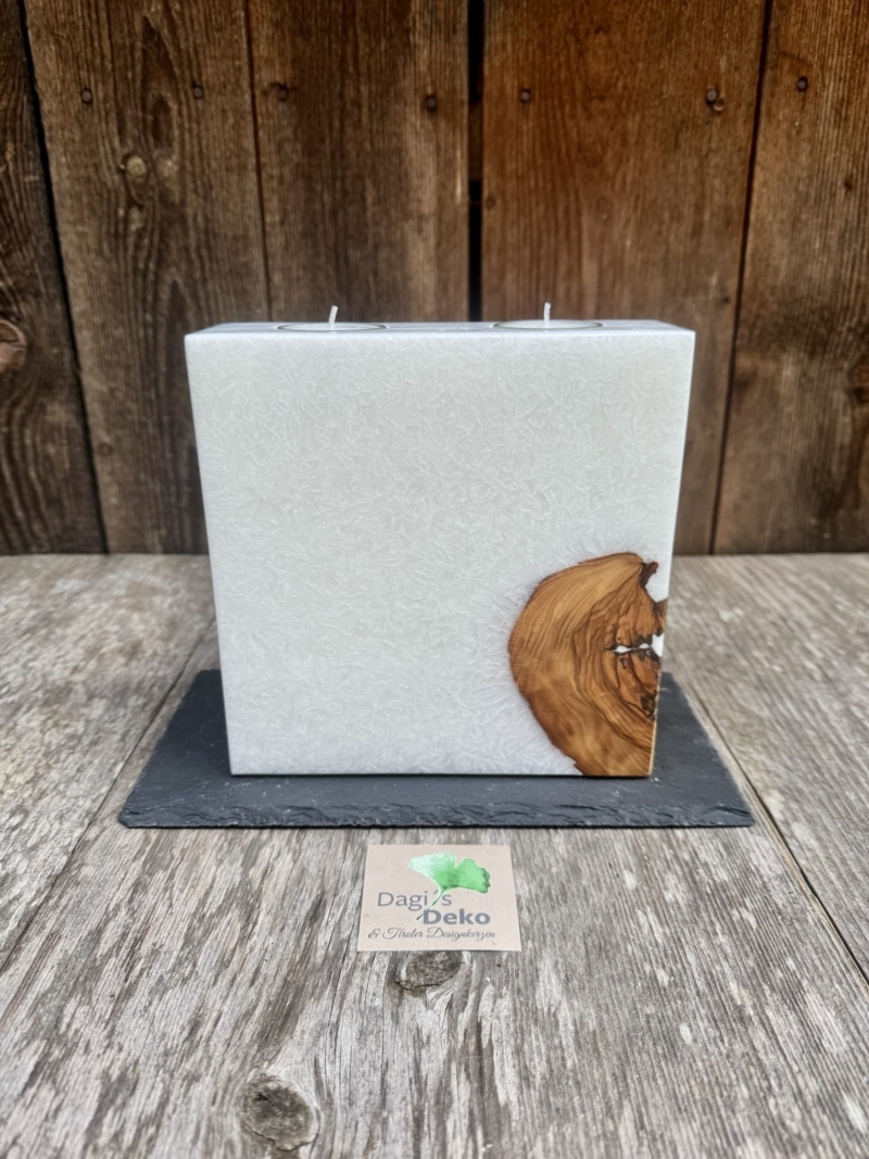 Kerze mit Holz